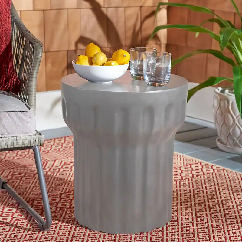 SAFAVIEH Ulya Concrete Indoor/ Outdoor Accent Table - 15.7 x 15.7 x 17.7 - 16Wx16Dx18H