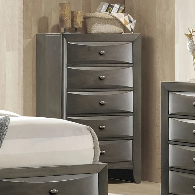 Brent Traditional 5-Drawer Solid Wood Chest